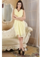 Light Yellow Column V-neck Prom / Homecoming Dress Chiffon Ruch Mini-length