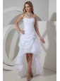 Elegant A-line / Princess Strapless Short Wedding Dress High-low Organza Bow and Beading