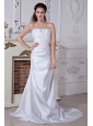 Inexpensive A-line / Princess Strapless Embriodery Wedding Dress Court Train Satin