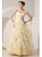 Beautiful Light Yellow A-line / Princess Prom Dress Sweetheart Beading Floor-length Organza