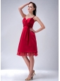 Wine Red Column / Sheath Spaghetti Straps Bridesmaid Dress  Hand Made Flowers Knee-length