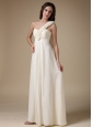 White Empire One Shoulder Low Cost Wedding Dress Chiffon Hand Made Flowers Floor-length
