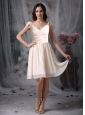 Elegant Off  White Empire V-neck Homecoming Dress Chiffon Ruch Knee-length