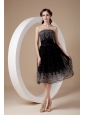 Low price Black A-line Prom Dress Strapless Organza Embroidery Tea-length