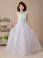 Apple Green And White Scoop Hand Made Flowers 2013 Wedding Party Hottest Flower Girl Dress With Organza