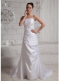 2013 Appliques With Beading Wedding Dress With Court Train For Custom Made