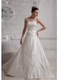 2013 Embroidery With Beading Wedding Dress With Court Train For Custom Made