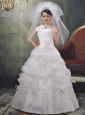 Strapless A-line Applqiues Decorate Pick-ups Stylish Wedding Dress With Bows Organza In 2013