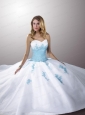 The Super Hot White Sweetheart Organza Quinceanera Dresses with Blue Appliques