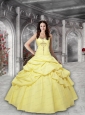 2015 Elegant Sweetheart Beading and Pick-ups Quinceanera Gown in Yellow