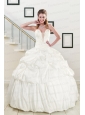2015 White Taffeta Dresses For A Quinceanera with Beading and Pick Ups