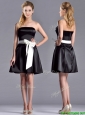Romantic A Line Strapless White Be-ribboned Short Mother of the Bride Dress in Black