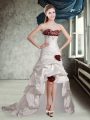Comfortable Taffeta Sweetheart Sleeveless Brush Train Lace Up Appliques and Pick Ups and Hand Made Flower Bridal Gown in White And Red