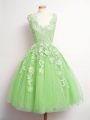 Unique A-line Tulle V-neck Sleeveless Lace Knee Length Lace Up Quinceanera Court Dresses