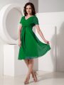 Chic Green Short Sleeves Ruching Knee Length Mother Of The Bride Dress