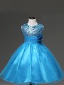 Knee Length Zipper Child Pageant Dress Baby Blue for Wedding Party with Sequins and Hand Made Flower