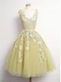 Classical Yellow A-line V-neck Sleeveless Tulle Knee Length Lace Up Appliques Wedding Guest Dresses