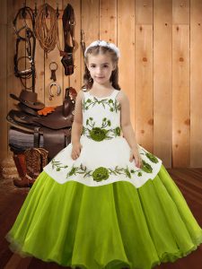Olive Green Lace Up Straps Embroidery Little Girl Pageant Gowns Organza Sleeveless