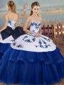 Sweetheart Sleeveless Tulle Quinceanera Dress Embroidery and Bowknot Lace Up
