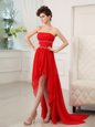 Decent Column/Sheath Cocktail Dresses Red Strapless Chiffon Sleeveless High Low Zipper