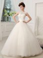 Scoop Sleeveless Beading and Appliques Zipper Wedding Dress