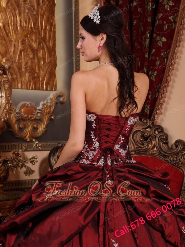 Remarkable Wine Red Quinceanera Dress Sweetheart Taffeta Appliques Ball Gown