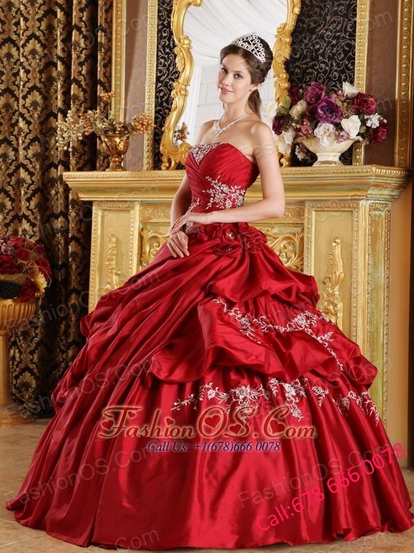 Classical Wine Red Quinceanera Dress Strapless Taffeta Appliques Ball Gown