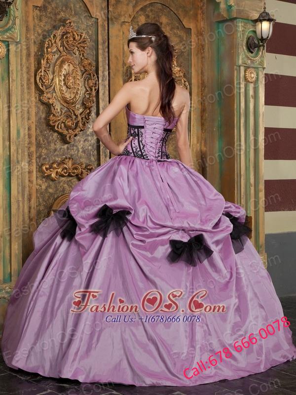 Lovely Lavender and Black Quinceanera Dress Strapless Taffeta Appliques Ball Gown