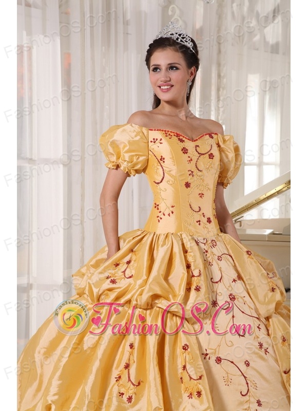 Popular Gold Quinceanera Dress Off The Shoulder Taffeta Embroidery Ball Gown