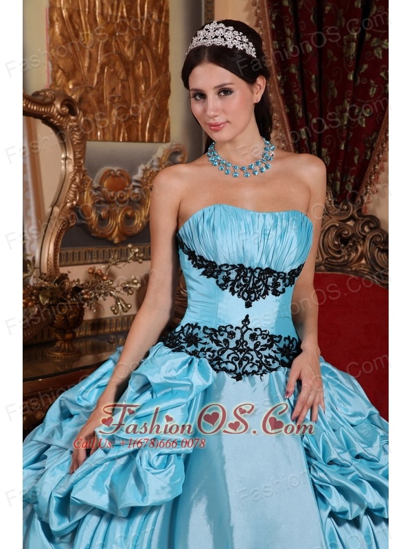 Simpel Baby Blue and Black Sweet 16 Dress Strapless Taffeta Appliques Ball Gown