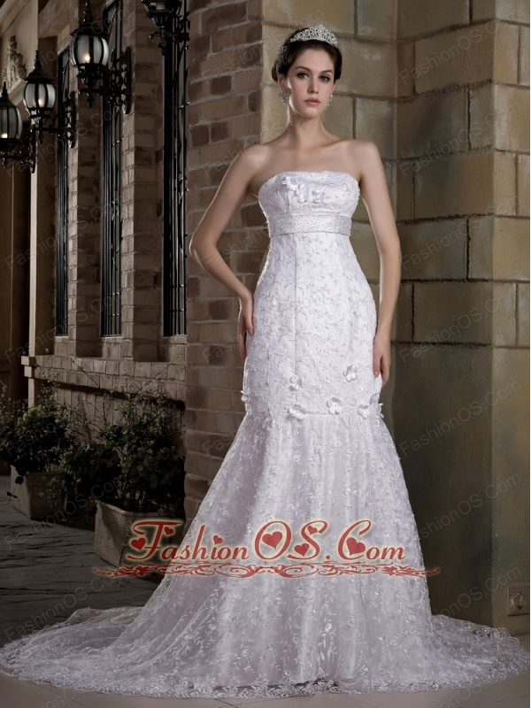 Custom Made Mermaid Strapless Lace Wedding Dress Chapel Train Taffeta and  Beading