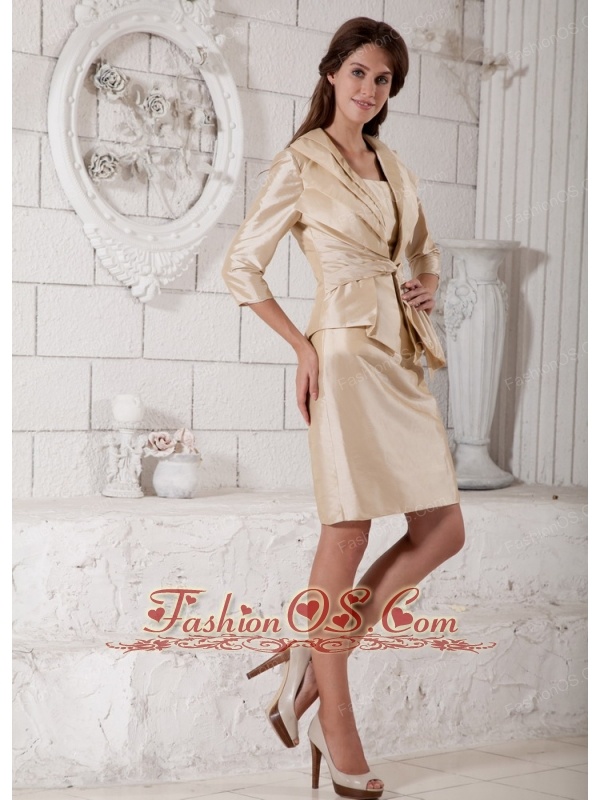 Modest Champagne Column Mother of the Bride Dress Strapless Knee-length Satin