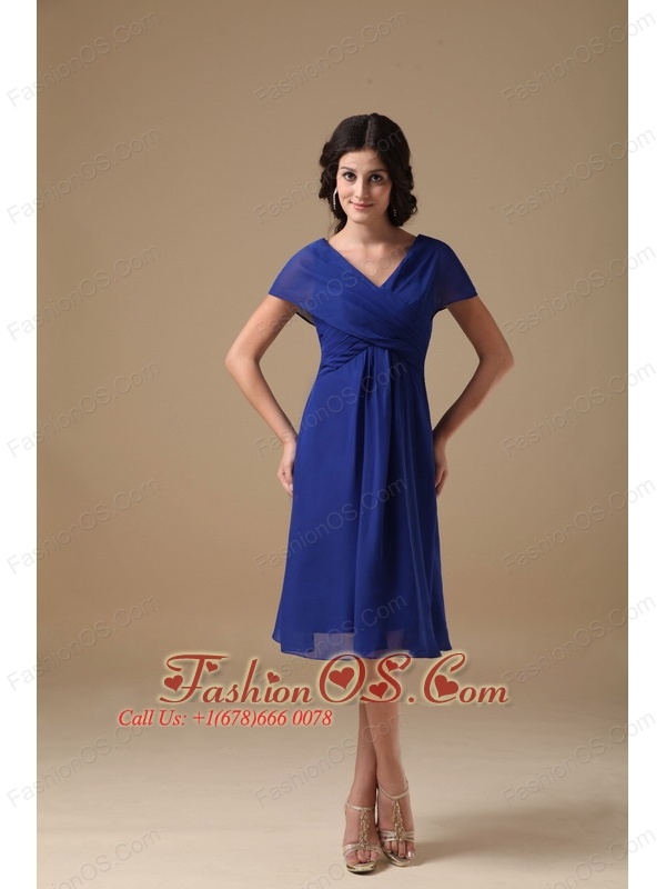 Beautiful Royal Blue Mother of the Bride Dress A-line V-neck  Chiffon Ruch Knee-length