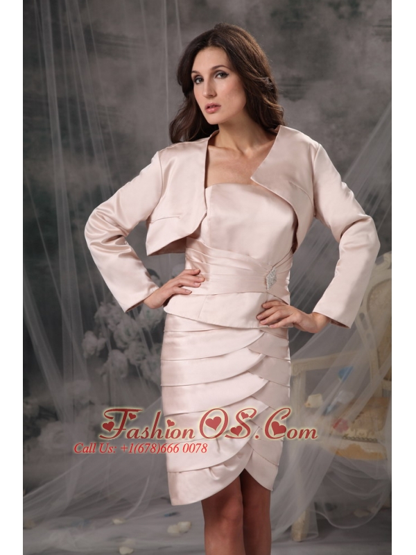 Customize Light Pink Mother of the Bride Dress Column / Sheath Strapless Satin Ruch Knee-length