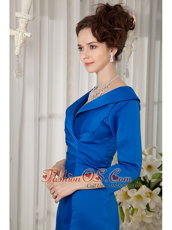 Modest Royal Blue Mother Of The Bride Dress Column V-neck Taffeta Ruch Knee-length