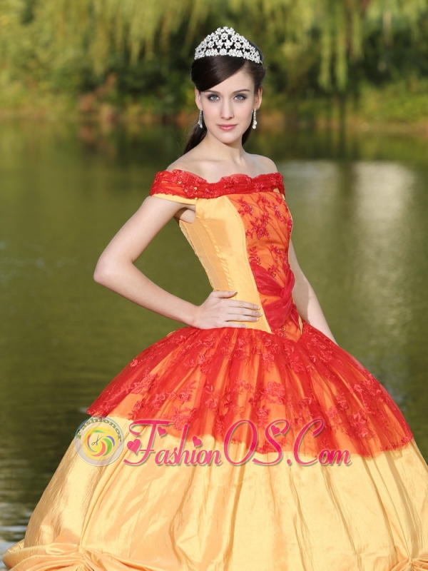 Colorful Off The Shoulder Neckline For Quinceanera Dress With Appliques