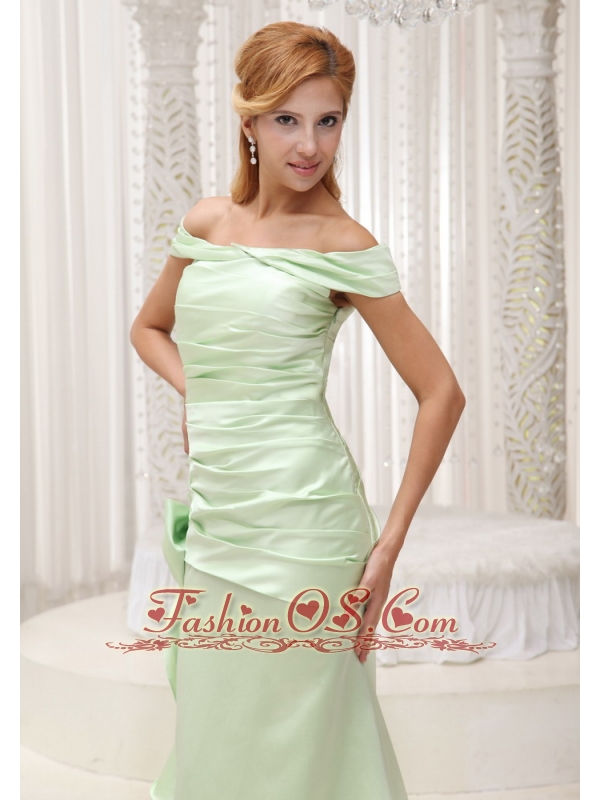 Off The Shoulder Yellow Green Mother Of The Bride Dress For 2013 Taffeta and Brush Train