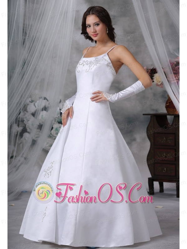 Mason City Iowa Embroidery Decorate Bodice Straps Floor-length Ball ...