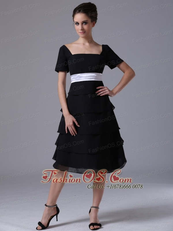 Black tiered skirt Square Black Wedding Party A-Line Chiffon Mother of the Bride Dress