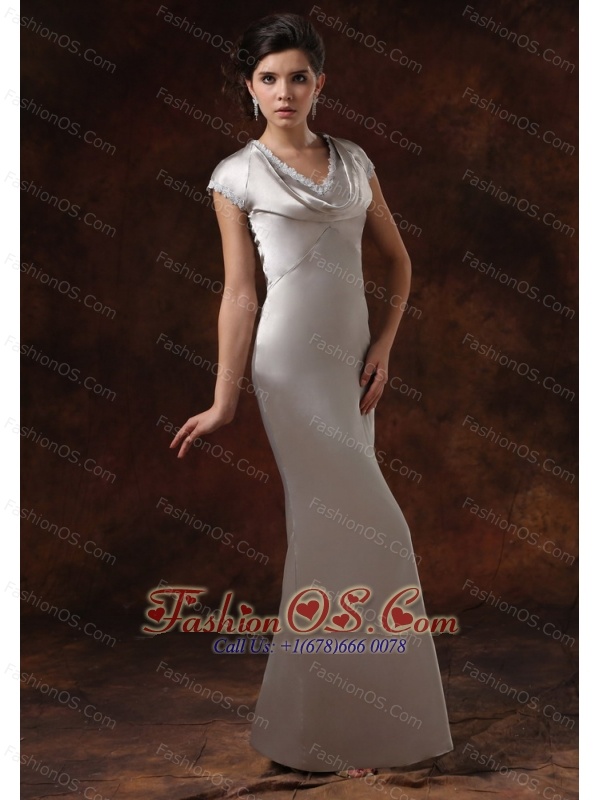 Silver V-neck Mother Of The Bride Dress With Short Sleeves