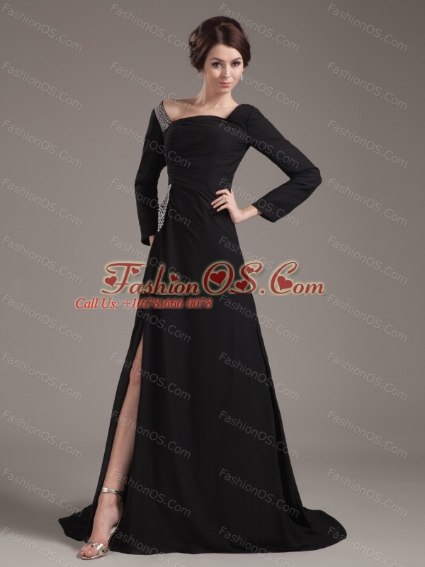 Beading Decorate Bodice High Slit Off The Shoulder Black Chiffon Brush Train Long Sleeves 2013 Mother of the Bride Dresses
