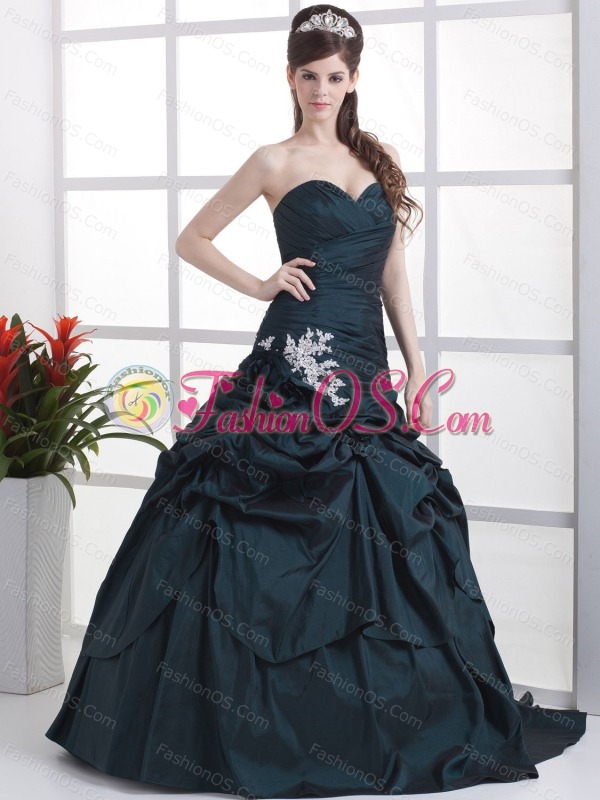 Custom Made Navy Blue Sweetheart Appliques and Pick-ups Prom Dress With Brush Train