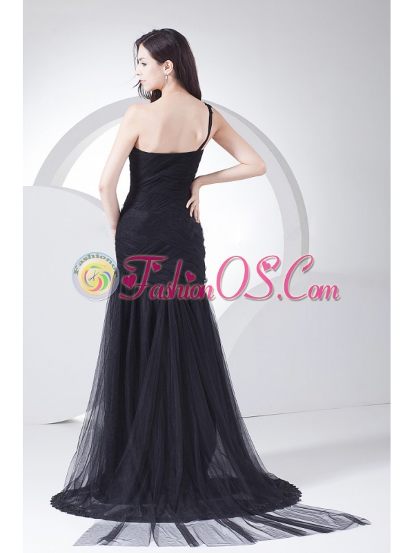 Appliques and Ruching Decorate Bodice One Shoulder  Black Tulle and Taffeta Prom Dress For 2013 Brush Train