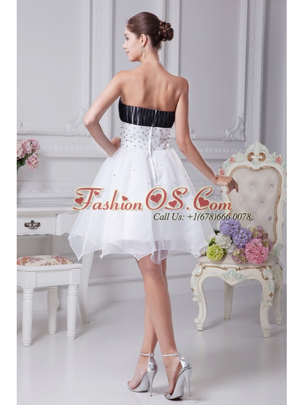 Beading and Appliques Decorate Ruching Organza 2013 Prom Dress Knee-length