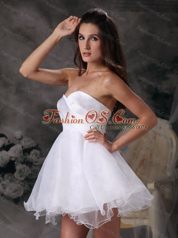 Short White A-line Sweetheart Dama Dresses for Quinceanera