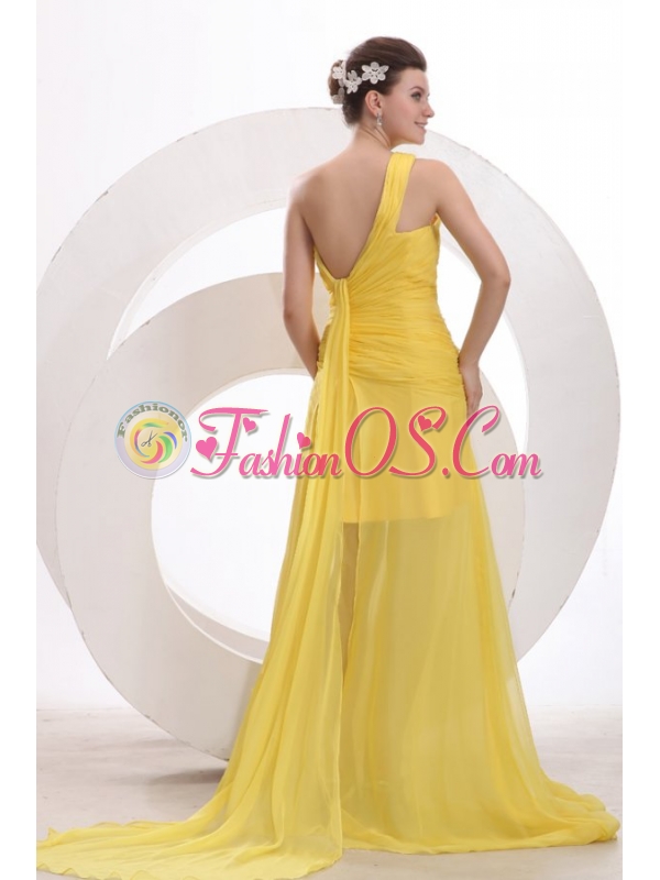 One Shoulder Chiffon Yellow Ruche Prom Dress with Watteau Train